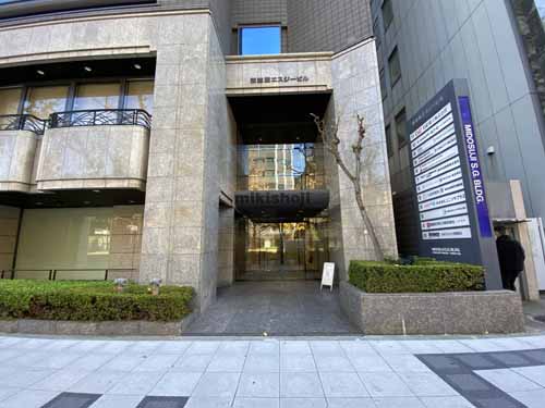 御堂筋エスジービル エントランス4