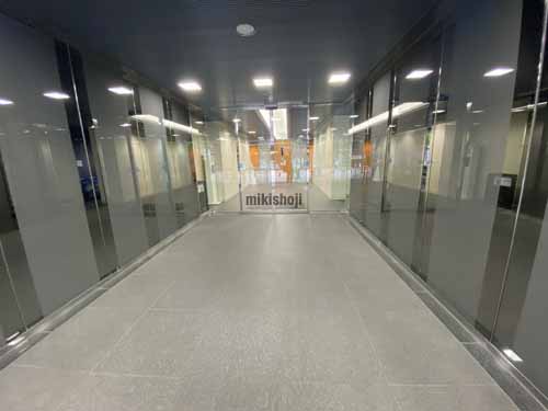 高麗橋ウエストビル エントランス4