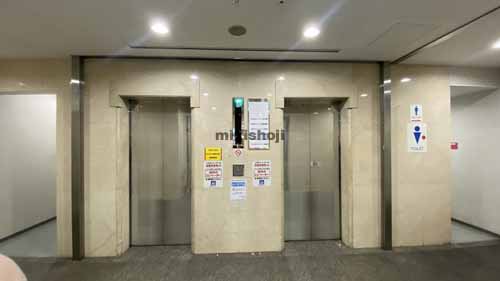 北久宝寺町～博労町の本町南シモジマビル エントランス8