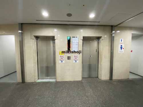 北久宝寺町～博労町の本町南シモジマビル エレベーターホール5