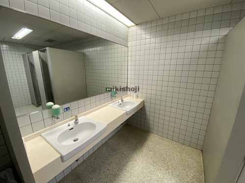 北久宝寺町～博労町の本町南シモジマビル 水回り2