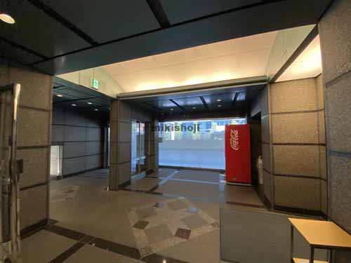 イケガミ　サウスビル エントランス3