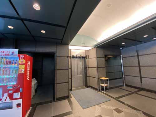 イケガミ　サウスビル エントランス4