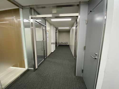 平野町中央ビル エレベーターホール4