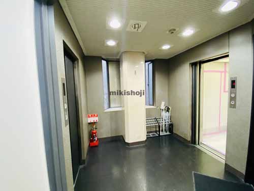 第一住建御堂筋本町ビル エレベーターホール8