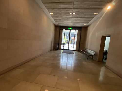 淀屋橋戸田ビル エントランス2