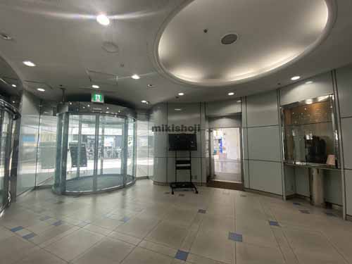 池萬堺筋ビル エントランス3