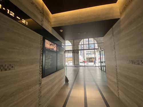 御堂筋グランタワー エントランス3