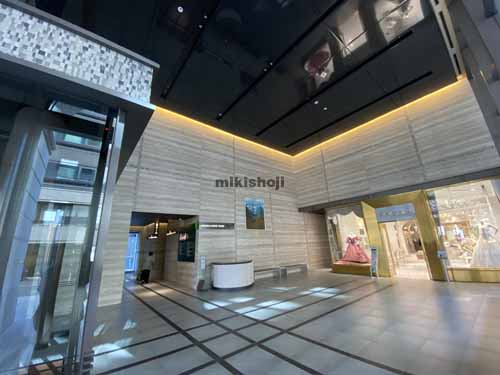 御堂筋グランタワー エントランス14