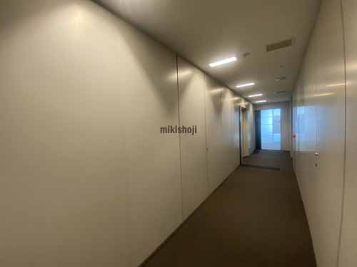 御堂筋グランタワー エレベーターホール3