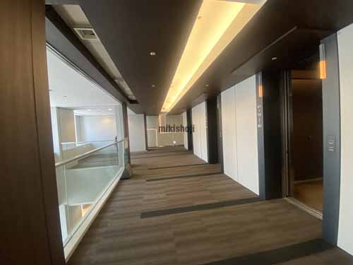 御堂筋グランタワー エレベーターホール4