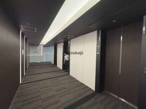 御堂筋グランタワー エレベーターホール5