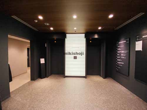 ＬＵＣＩＤ　ＳＱＵＡＲＥ　ＳＥＭＢＡ エントランス1