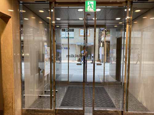 辰野本町ビル エントランス2