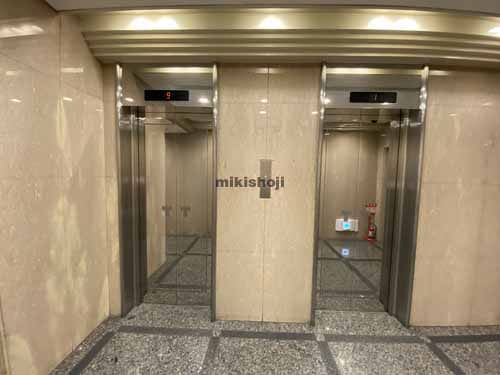 辰野本町ビル エントランス3