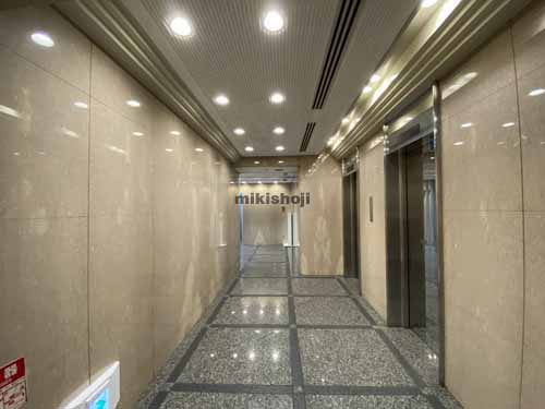 辰野本町ビル エントランス4