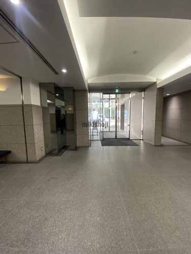 近鉄淀屋橋ビル エントランス5