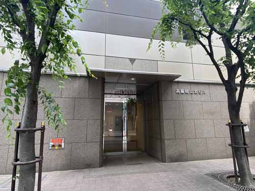 高麗橋山本ビル エントランス3