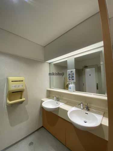 明治安田生命肥後橋ビル 水回り2