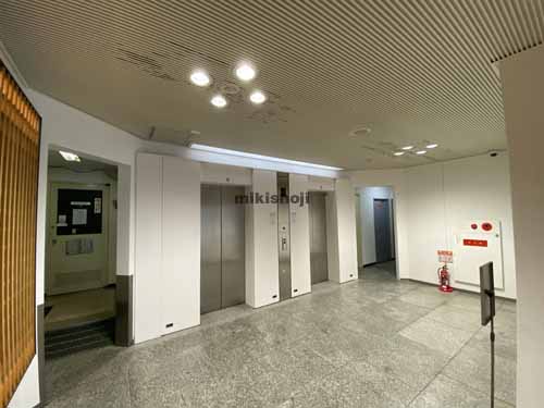 西区他の四ツ橋グランドビル エントランス9