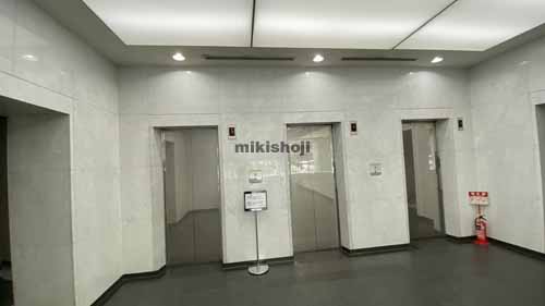 大阪四ツ橋新町ビル エントランス4