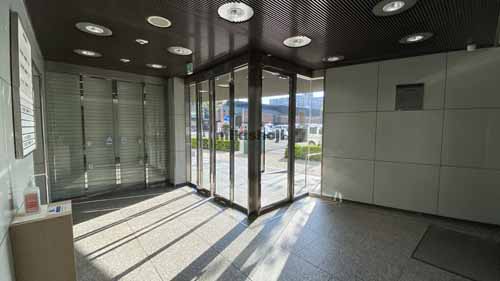 銀泉道頓堀ビル エントランス4