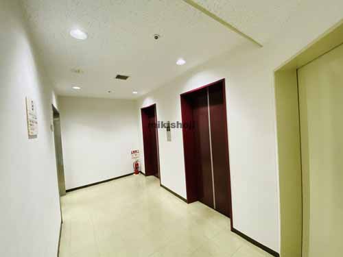 ワイダ本町ビル エレベーターホール2