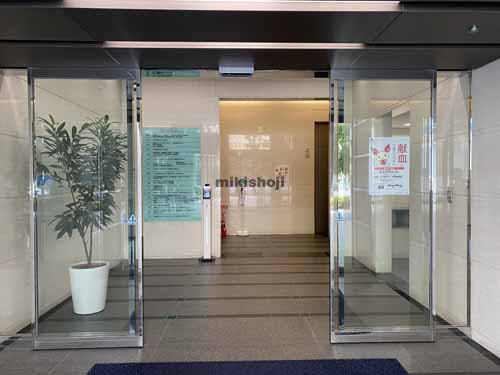 なにわ筋ＳＩＡビル エントランス4