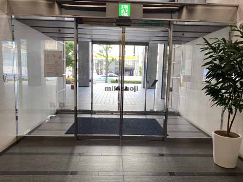 なにわ筋ＳＩＡビル エントランス7