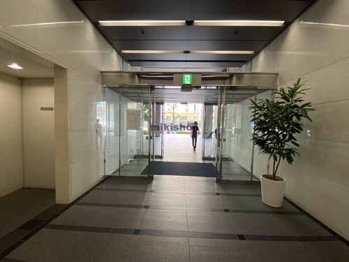 なにわ筋ＳＩＡビル エントランス8