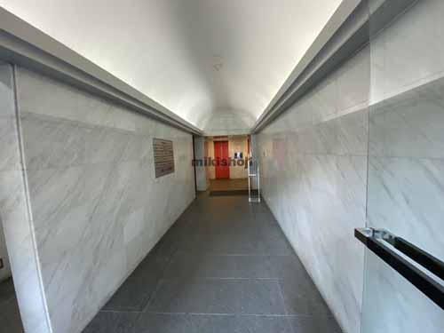 本町産金ビル エントランス1