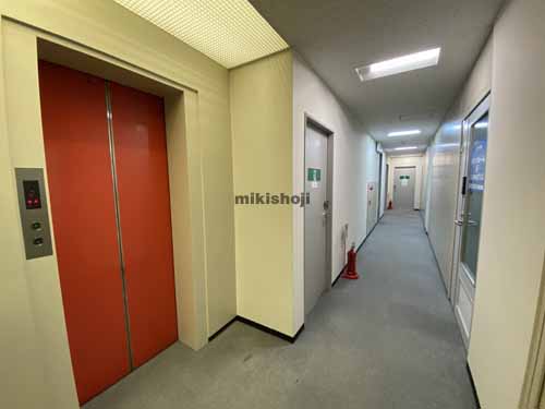 本町産金ビル エレベーターホール8