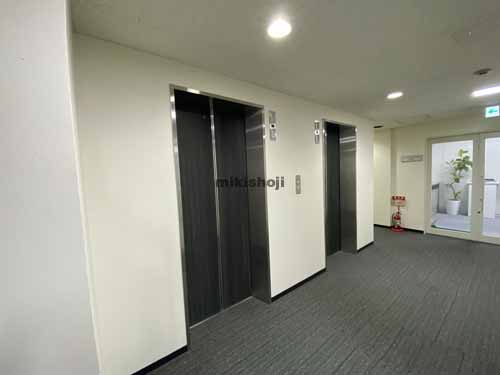 肥後橋渡辺ビル エレベーターホール1