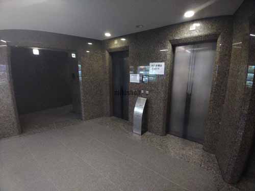 快適生活ビル エントランス2