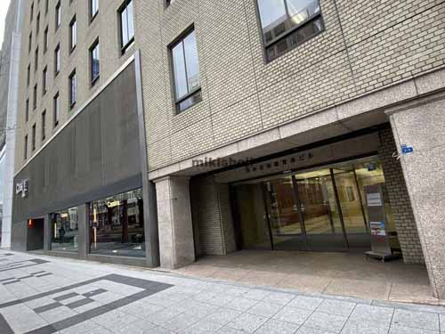 日本生命御堂筋ビル エントランス3