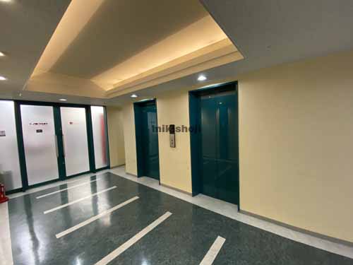 ＧＡＴＯ三休橋ビル エレベーターホール1