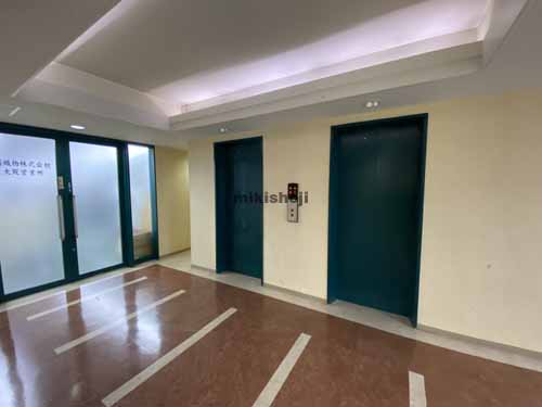 ＧＡＴＯ三休橋ビル エレベーターホール3