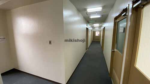 オリエンタル東心斎橋ビル エレベーターホール1