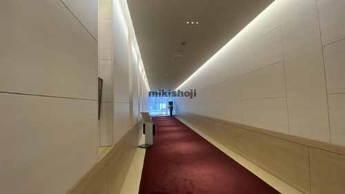 住江織物ビル エントランス3