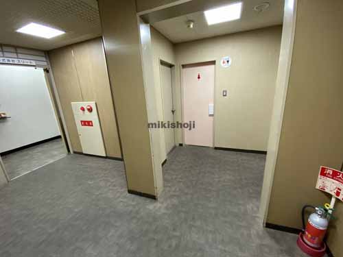 新東和ビルＡ棟 エレベーターホール1