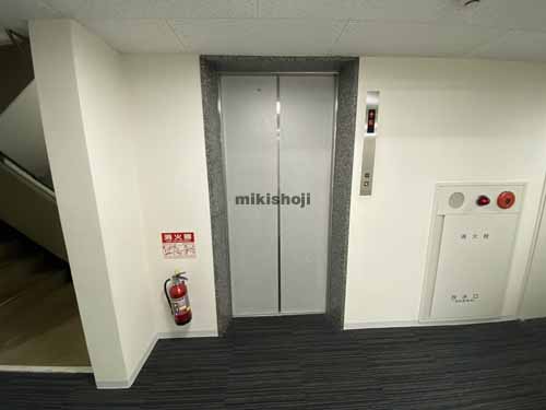 長堀八千代ビル エレベーターホール1