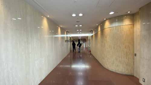 心斎橋東急ビル エントランス1