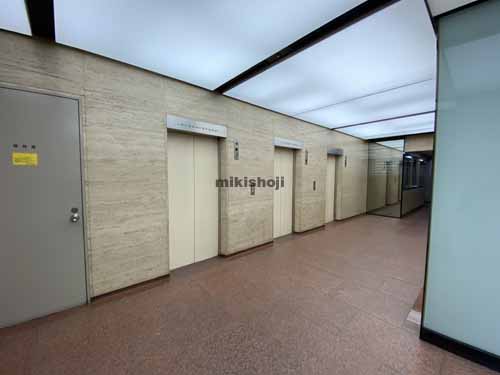 道頓堀・難波・千日前・日本橋の太陽生命難波ビル エントランス1