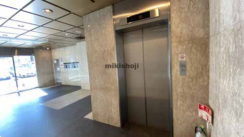 新東和ビルＢ棟 エントランス3