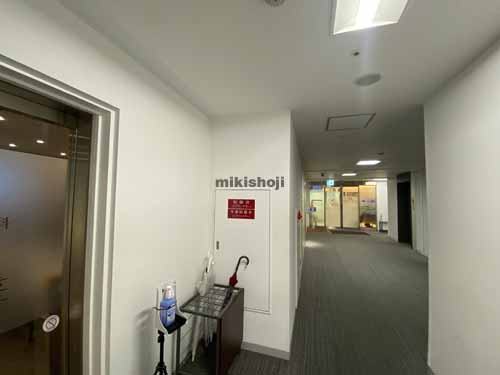 心斎橋フロントビル エレベーターホール1