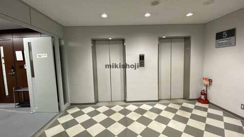 りそな・アルテ桜川ビル エレベーターホール3
