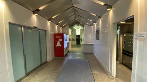 なんば池田ビル エントランス5