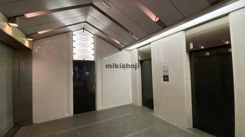 なんば池田ビル エントランス8