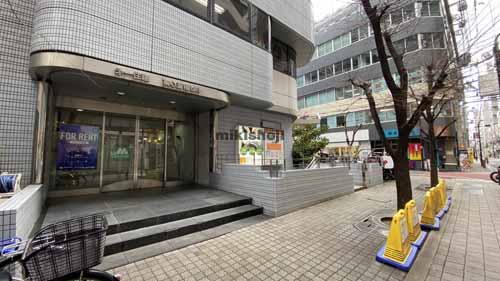 第一住建東心斎橋ビル エントランス3