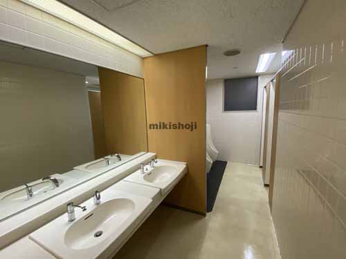 大阪岡本ビル 水回り1